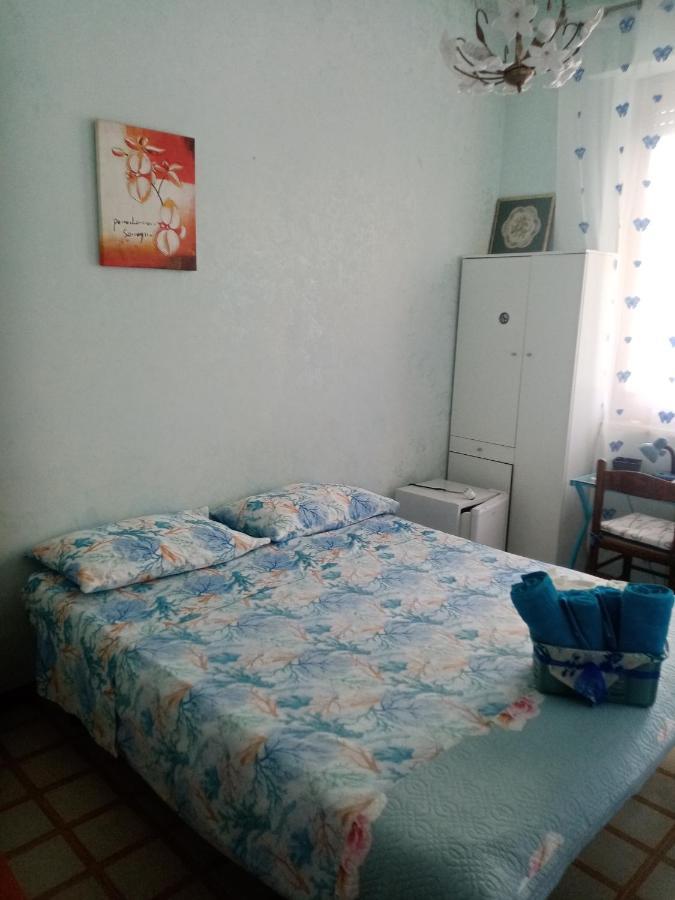 Beb I Delfini Di Casa Paola Bed and Breakfast Mascali Eksteriør billede