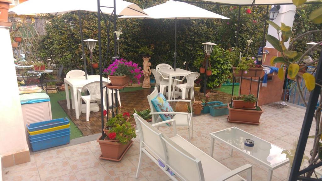 Beb I Delfini Di Casa Paola Bed and Breakfast Mascali Eksteriør billede