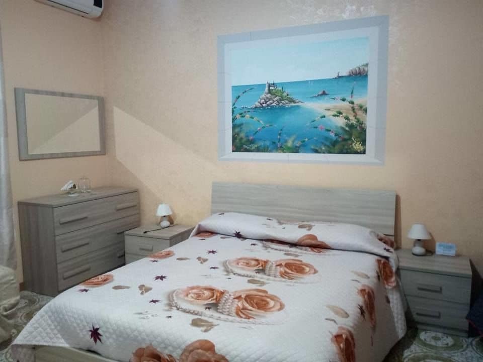Beb I Delfini Di Casa Paola Bed and Breakfast Mascali Eksteriør billede